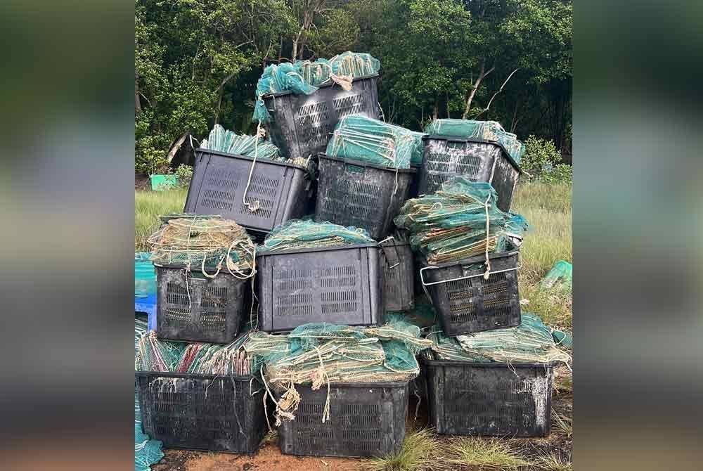 Keseluruhan rampasan kemudiannya dibawa ke Pusat Tahanan Vesel Kuala Selangor untuk tindakan lanjut.