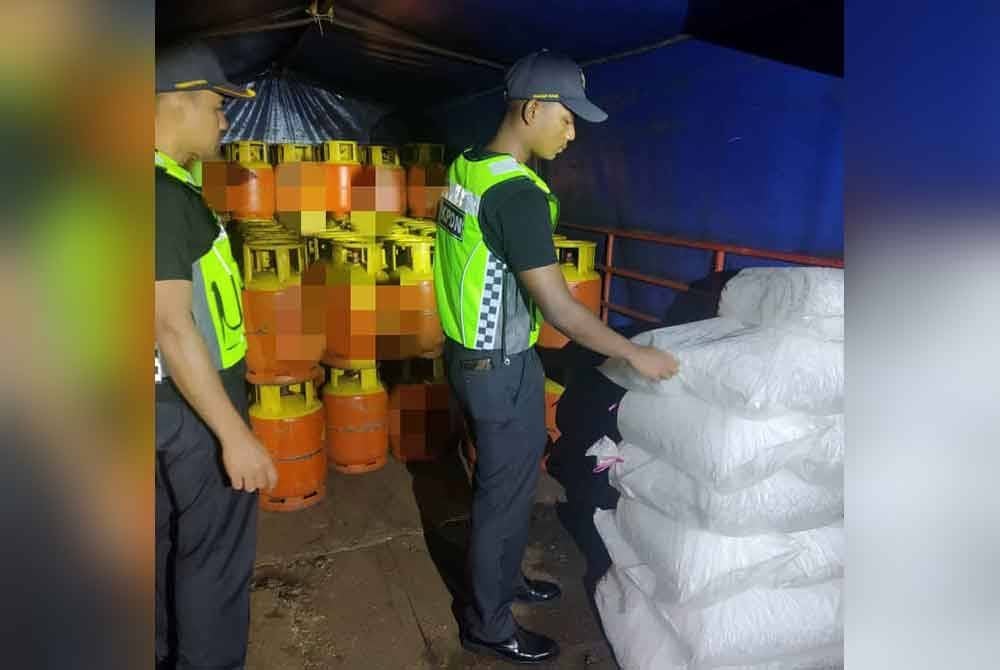 Pemeriksaan lanjut menemukan sejumlah LPG di dalam premis itu bersama beberapa peralatan lain dipercayai digunakan dalam aktiviti decanting.