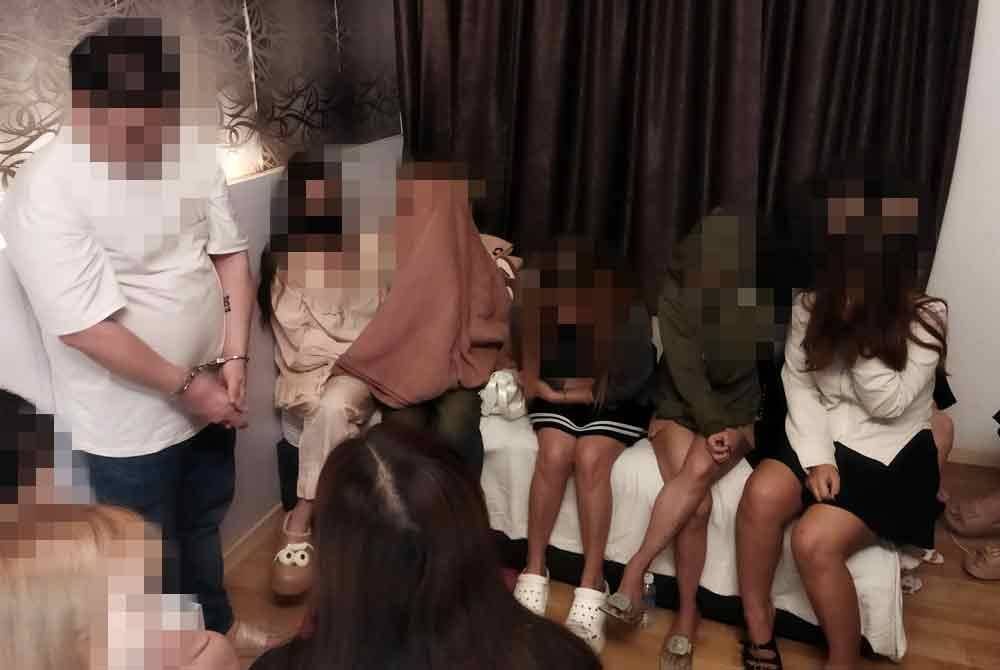 Antara individu yang ditahan dalam Op Noda di lima buah premis, pada Jumaat.