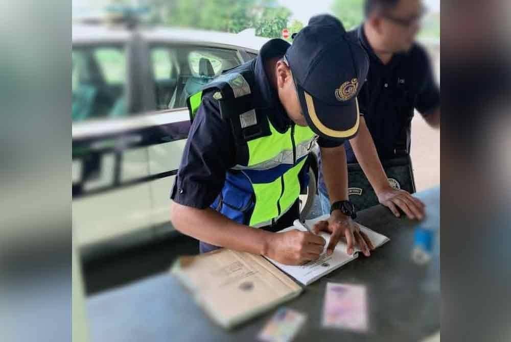 JPJ mengadakan Operasi Khas Institut Memandu untuk memastikan pihak institut memandu mematuhi segala peraturan yang ditetapkan.