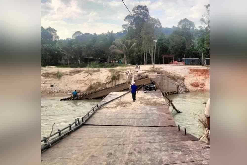 Kawasan pembinaan yang dilarang dimasuki penduduk.