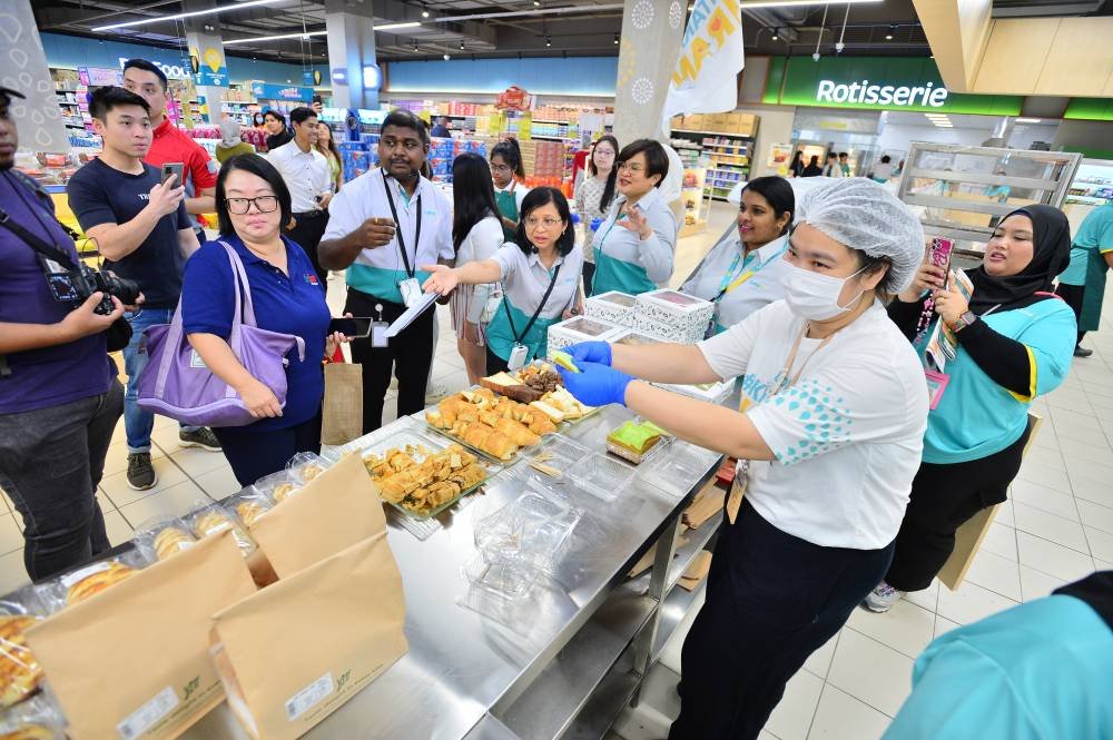 Lebih 50 jenis roti boleh didapati di Lotus’s Paradigm.