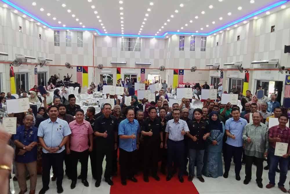 Pada program berkenaan seramai 58 daripada 62 individu menerima sijil surat penerimaan bina rumah baru PPRS pada tahun ini dengan kos keseluruhan RM4.8 juta.