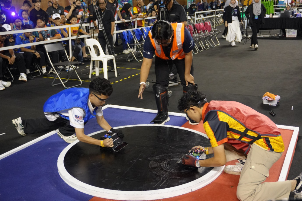 Petrosains terus komited dalam memperkasakan pembelajaran sains, teknologi, kejuruteraan dan matematik untuk semua rakyat Malaysia.