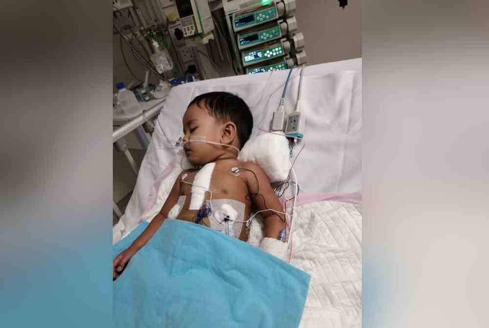 Muhammad Hadif menghidap penyakit jantung kongenital kompleks sejak dilahirkan.