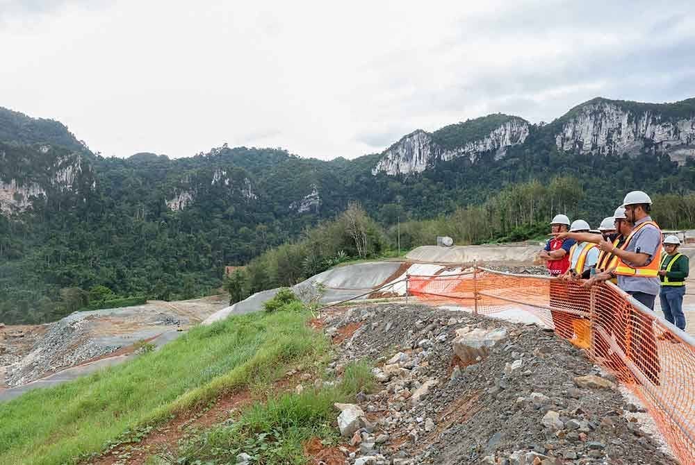 Pembinaan empangan hidroelektrik Nenggiri di Kampung Star di sini mampu mengawal kira-kira 40 peratus masalah banjir di Kelantan. Foto Bernama