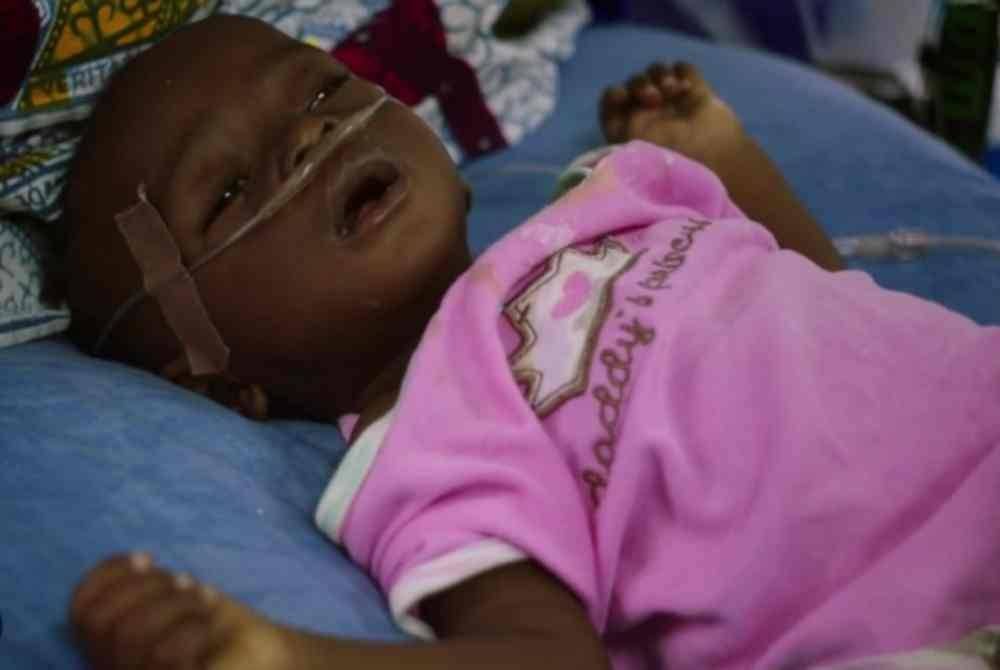 Malaria kekal sebagai acaman kesihatan global yang ketara disebabkan jangkitan parasit Plasmodium melalui gigitan nyamuk terutamanya di negara sub-Sahara Afrika.