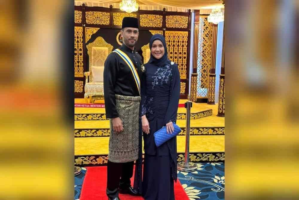 Remy Ishak menerima Darjah Pangkuan Seri Melaka (DPSM) yang membawa gelaran Datuk sempena sambutan hari jadi ke-75 Yang di-Pertua Negeri, Tun Mohd Ali Rustam.