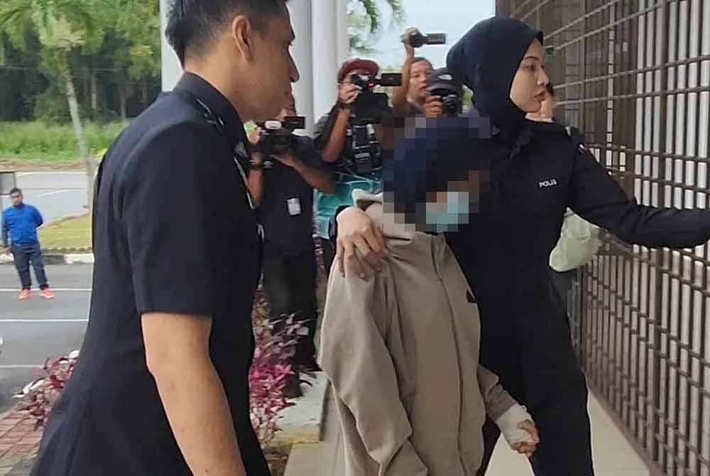 Tertuduh mengaku tidak bersalah di atas pertuduhan mencederakan ibu saudaranya dalam kejadian Jumaat lalu.