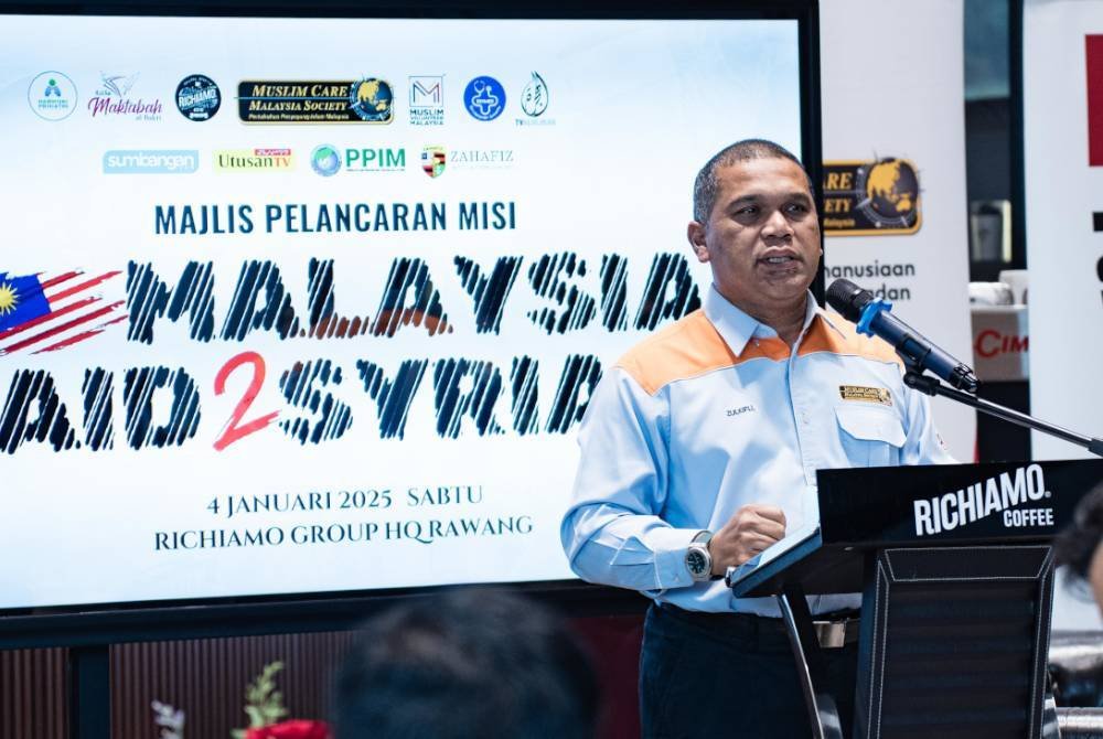 ZULKIFLI ketika menyampaikan ucapan. 