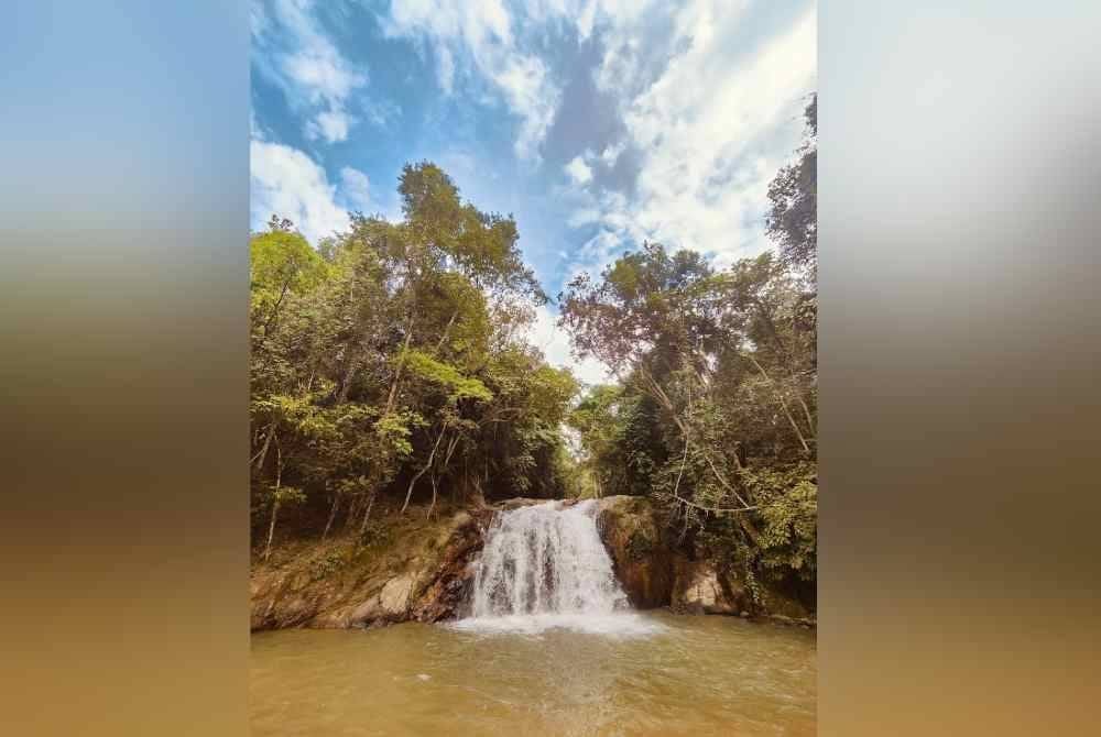 Air Terjun Serendah masih ditutup bagi kerja-kerja naik taraf. Foto: Facebook Pejabat Penerangan Daerah Hulu Selangor.
