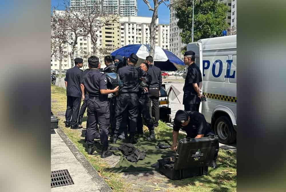 Polis sedang menjalankan siasatan di lokasi kejadian.