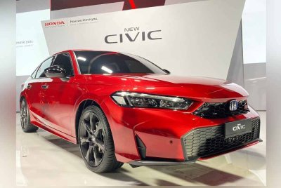'The New CIVIC' tampil dengan empat varian berbeza yang dilengkapi fungsi 'Google Built-In'. FOTO SINAR HARIAN/ AISYAH BASARUDDIN