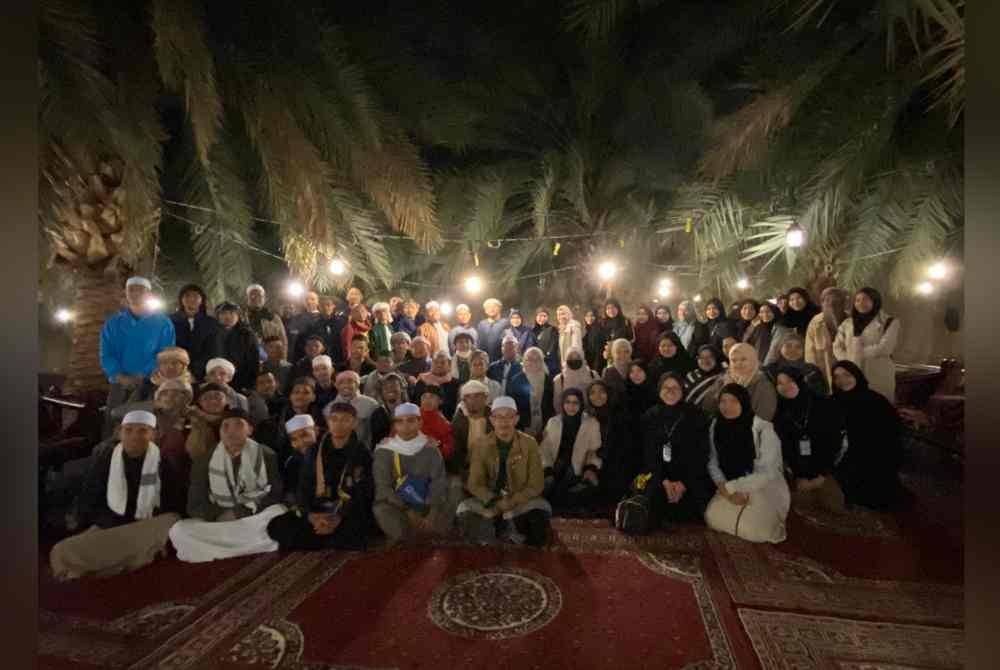 Seramai 65 duta dakwah dalam kalangan anak muda dilahirkan oleh Andalusia Travel & Tours Sdn Bhd dengan kerjasama Masjid Imanul Fa'izin melalui Program Umrah Percuma Anak Muda Jati Kelantan yang bermula 29 Disember lalu dan melabuhkan tirainya pada Khamis.