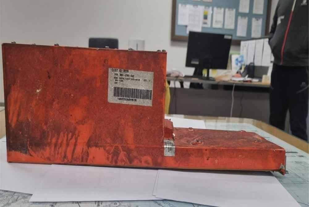 Kotak hitam 7C2216 itu pada mulanya dianalisis di Seoul sebelum dihantar ke makmal Lembaga Keselamatan Pengangkutan Kebangsaan (NTSB) Amerika Syarikat (AS) setelah datanya didapati hilang. Foto AFP