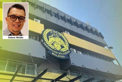 Fokus pengkritik dan peminat tertumpu kepada calon kerusi panas untuk jawatan presiden bagi menggantikan Tan Sri Hamidin Mohd Amin yang tidak mempertahankan jawatan tersebut selepas memegangnya sejak 2018. 