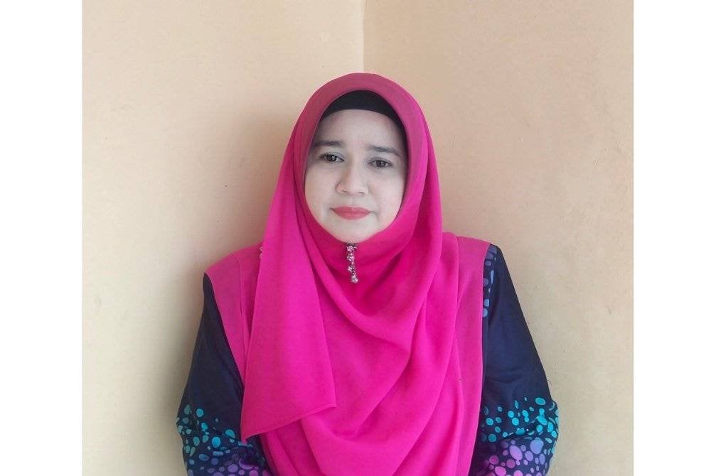USTAZAH SITI FATAHIYAH
