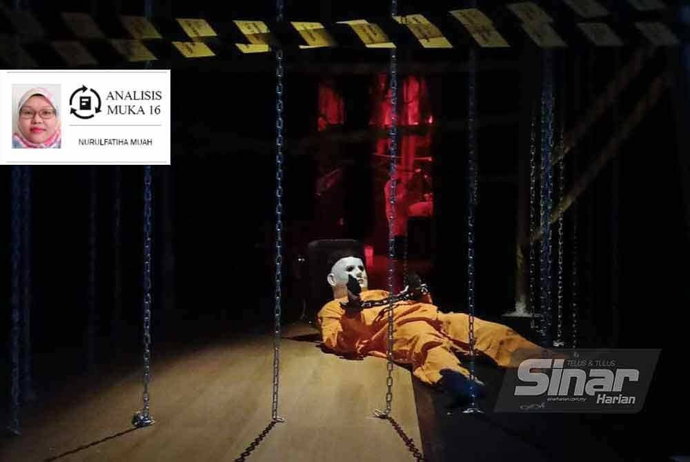 Rumah hantu yang dihiaskan dengan suasana penuh seram.