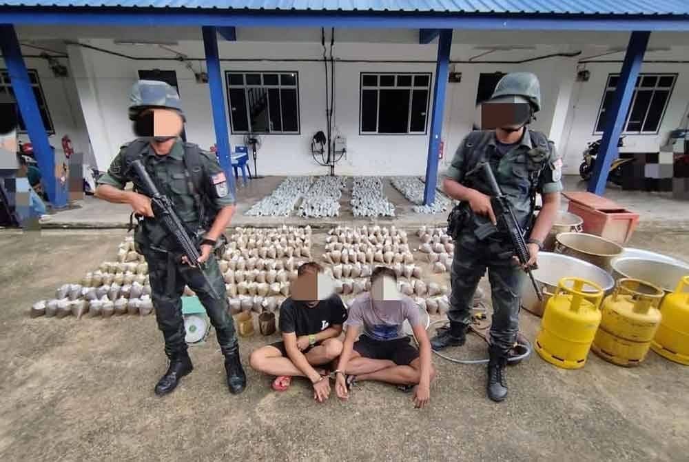 Dalam serbuan jam 3 petang menerusi Op Taring Wawasan itu PGA turut menahan dua lelaki masing-masing berusia 24 dan 23 tahun bagi membantu siasatan. Foto PGA