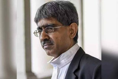 Haniff Khatri gesa ahli politik berhenti polemikan isu Titah Adendum