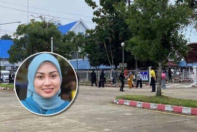 Ahli keluarga dan sanak saudara memenuhi pekarangan Mahkamah Wilayah Narathiwat bagi memberi sokongan kepada Eda Ezrin serta rakan-rakan yang lain. Gambar kecil: Eda Ezrin.