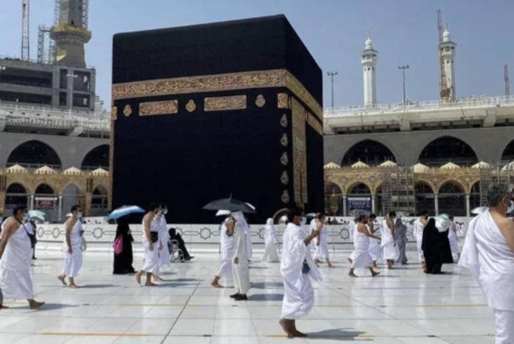 Keperitan yang dialami oleh jemaah umrah akibat penipuan biasanya melibatkan masalah seperti tiket umrah, penginapan tidak disediakan, atau penerbangan yang dibatalkan.