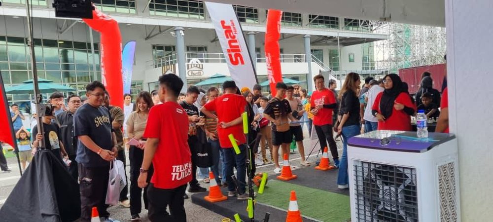 Reruai PETRONAS Sinar Harian mendapat sambutan memberangsangkan daripada pengunjung.