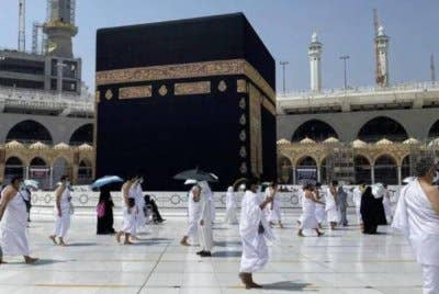 Keperitan yang dialami oleh jemaah umrah akibat penipuan biasanya melibatkan masalah seperti tiket umrah, penginapan tidak disediakan, atau penerbangan yang dibatalkan.