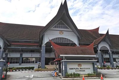 Tertuduh mengaku bersalah atas tiga pertuduhan melakukan amang seksual fizikal terhadap adik tirinya berusia 11 tahun antara Ogos 2023 hingga Julai 2024.