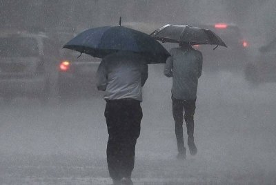 MetMalaysia mengeluarkan amaran hujan lebat berterusan tahap buruk yang dijangka berlaku di Sabah melibatkan kawasan Telupid, Beluran dan Sandakan hingga esok. Gambar hiasan