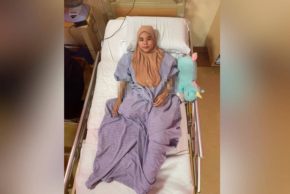 Keadaan Nik Haziera Saffiya yang baru sahaja selesai menjalani pembedahan kaki pada Isnin lalu.