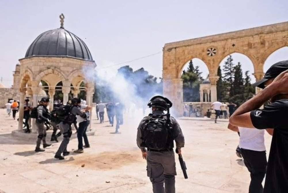 Isreal pernah melanggar perjanjian damai dengan Palestin pada 2021 selepas mengepong Masjidil Aqsa