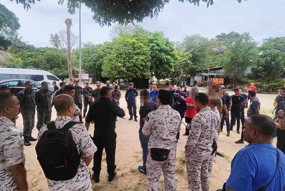 Seramai 51 pegawai dan anggota pelbagai agensi terlibat dalam Ops Bersepadu berkenaan.
