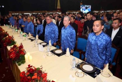 King Sing ketika hadir ASEAN Tourism Forum (ATF) 2025 di Pusat Konvensyen Antarabangsa Persada Johor, pada Sabtu.
Hadir sama, Timbalan Perdana Menteri Datuk Seri Fadillah Yusof dan Menteri Besar Johor, Datuk Onn Hafiz Ghazi. Foto Bernama