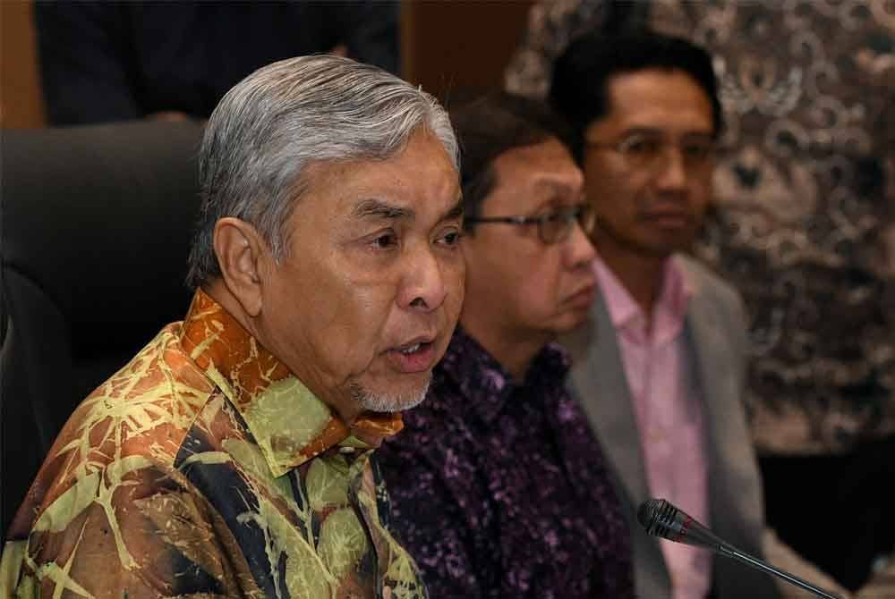 Dr Ahmad Zahid pada Majlis Penutupan Permukiman Kementerian Kemajuan Desa Dan Wilayah (KKDW) 2025 di sini hari ini. Foto Bernama