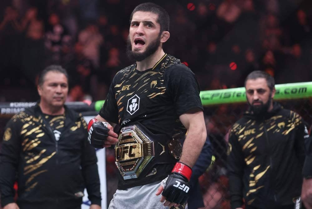 Reaksi Islam Makhachev berjaya mengekalkan kejuaraan lightweight UFC selepas menewaskan Renato Moicano dari Brazil. Foto AFP
