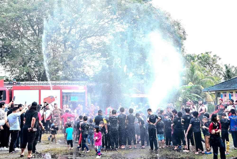 Seramai 104 peserta Program Khatan Perdana anjuran PLG Negeri Sembilan.