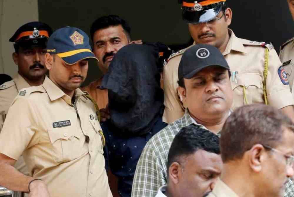 Suspek dipercayai warga Bangladesh itu ditahan di bandar Thane bersempadan dengan Mumbai - Foto Agensi