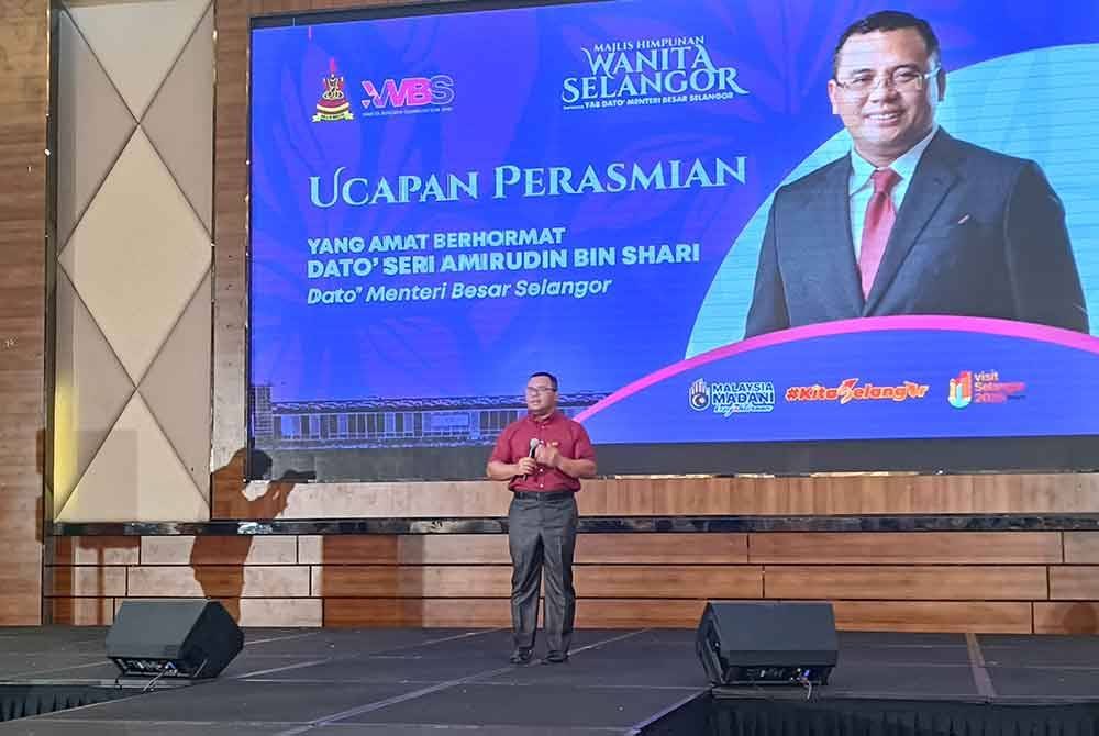 Amirudin menyampaikan ucapan perasmian ketika Majlis Himpunan Wanita Selangor di IDCC pada Isnin.