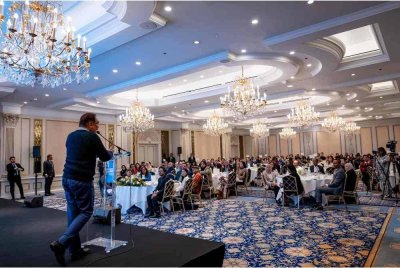 Anwar berucap pada majlis santai bersama diaspora Malaysia di Brussels, Belgium seperti dikongsikan dalam catatan terbaharunya di Facebook.