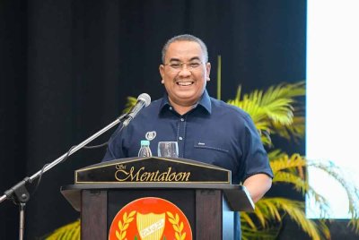 Muhammad Sanusi ketika berucap pada sesi libat urus RMK13 di Dewan Seri Mentaloon pada Isnin.