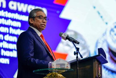 Shamsul Azri berucap pada Majlis Amanat Ketua Setiausaha Negara di Puspanitapuri pada Isnin. Foto Bernama