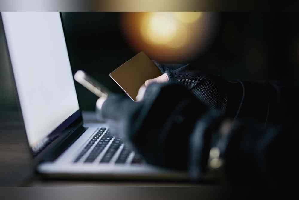 Mangsa menyedari ditipu selepas diminta membuat bayaran tambahan.