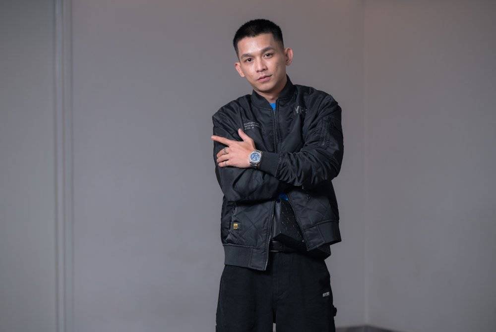 Jaa mengakui terkejut sebaik dimaklumkan mengenai berita penangkapan abang dan kakak iparnya yang juga penyanyi popular menerusi Cinta Setandan Pisang, Eda Ezrin pada 1 November tahun lalu.