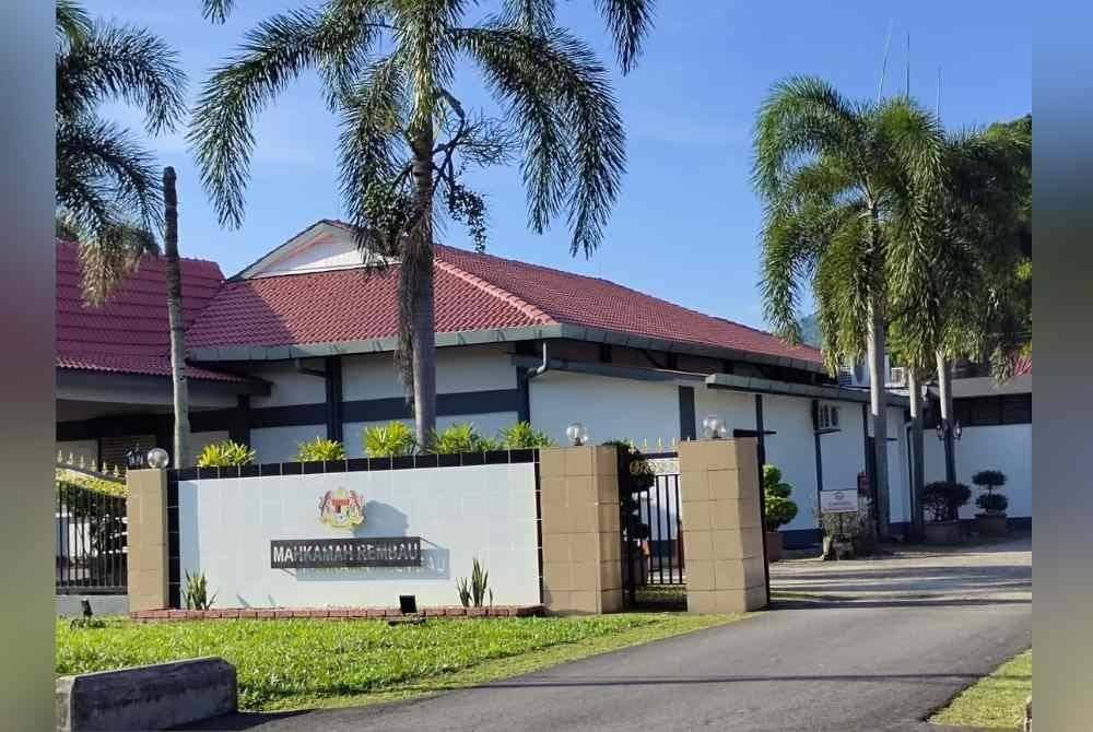 Mahkamah Majistret di Rembau pada Selasa menjatuhi hukuman denda RM4,000 terhadap seorang penoreh getah selepas mengaku bersalah mencederakan adiknya tahun lalu.