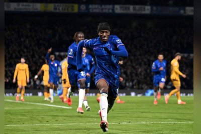 Madueke antara penjaring gol Chelsea di Stadium Stamford Bridge.