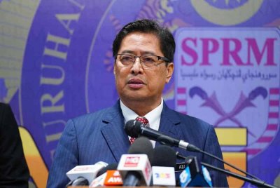 Azam pada sidang media perkembangan kes-kes terkini yang disiasat SPRM di Ibu Pejabat SPRM Putrajaya pada Selasa.