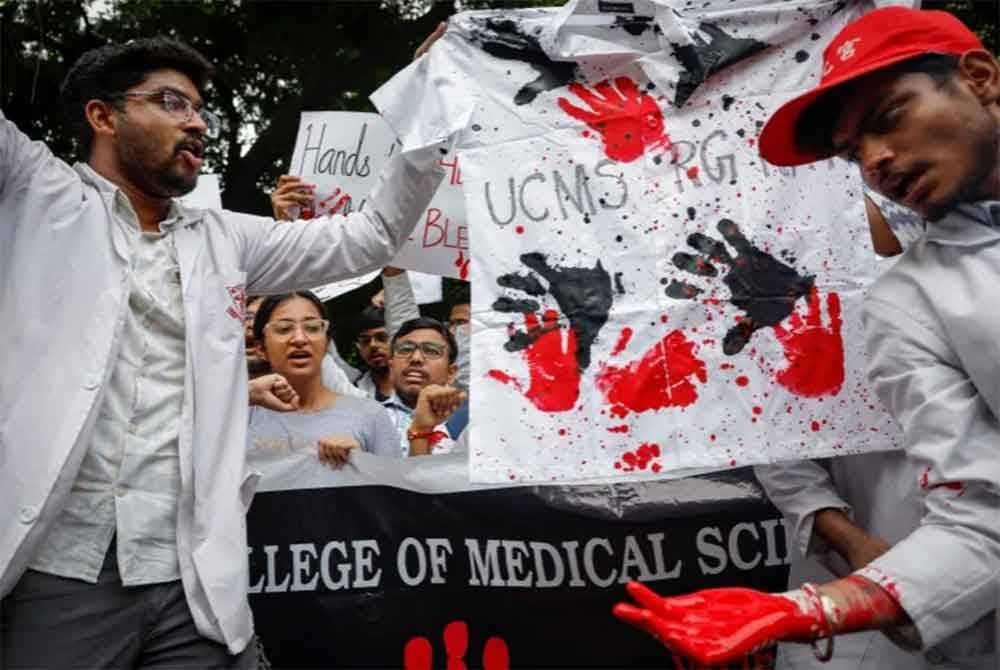 Insiden itu turut mencetuskan protes besar-besaran disertai kumpulan doktor di Kolkata pada tahun lalu. Foto Agensi