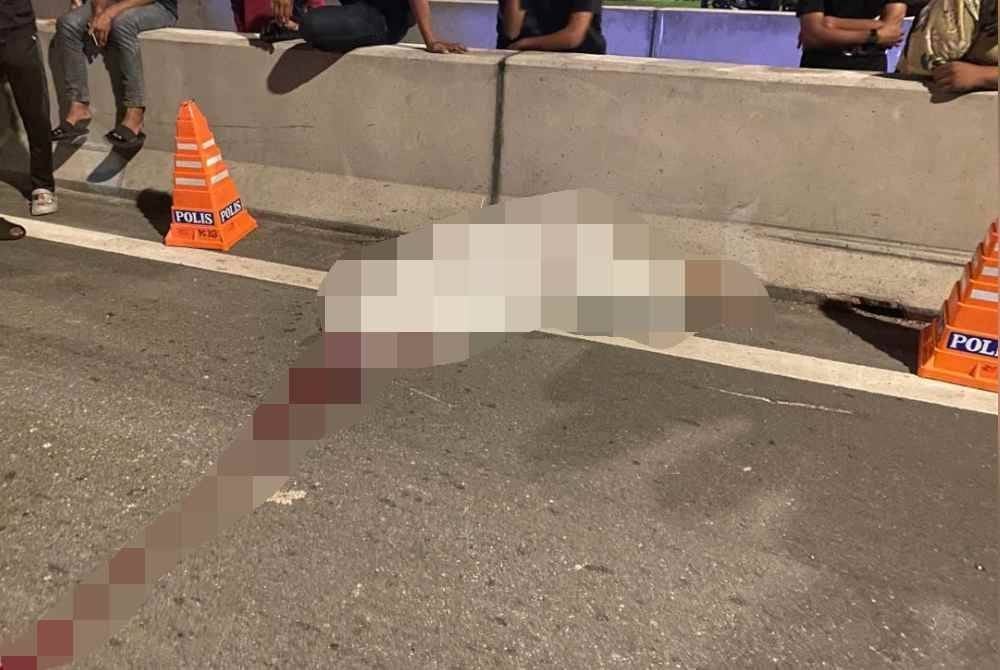 Seorang remaja maut berusia 17 tahun dalam kemalangan di Lebuhraya Tun Dr Lim Chong Eu dalam kejadian awal pagi Selasa.