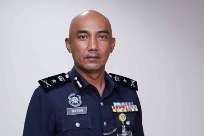 Senior Asisten Komisioner Soffian Santong